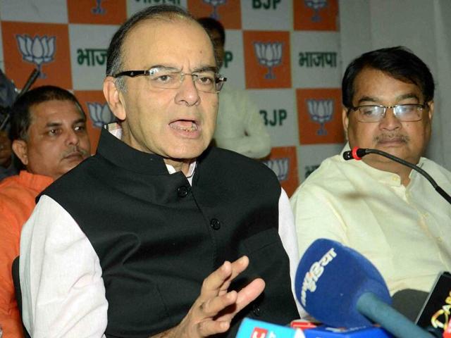 Union finance minister Arun Jaitley addresses a press conference at the BJP office, in Patna.(PTI Photo)