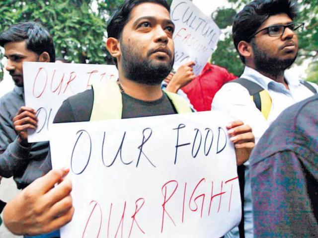 Members of Citizen Rights Foundation protest against Delhi Police raid on Kerala house on Wednesday, October 28, 2015. Police landed up at the state guest house acting on an alleged complaint of beef being served in the canteen. (Hindustan Times) Members of Citizen Rights Foundation protest against Delhi Police raid on Kerala house on Wednesday, October 28, 2015. Police landed up at the state guest house acting on an alleged complaint of beef being served in the canteen. (Hindustan Times)