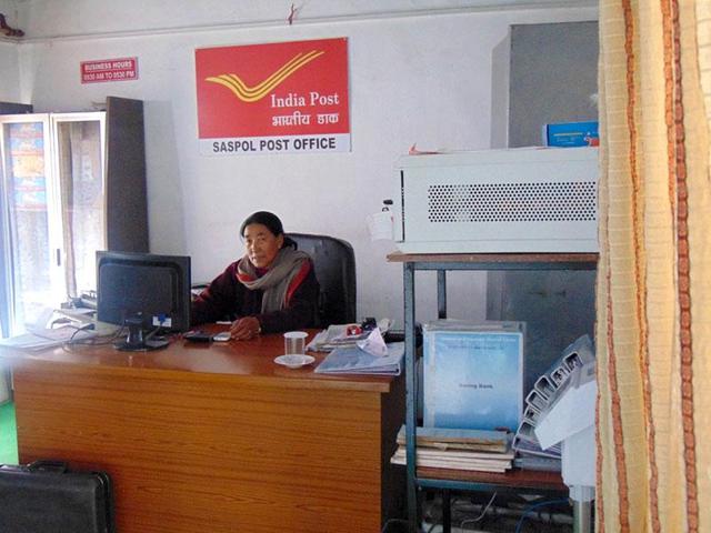 Indians still prefer post office schemes to new plans - Hindustan Times