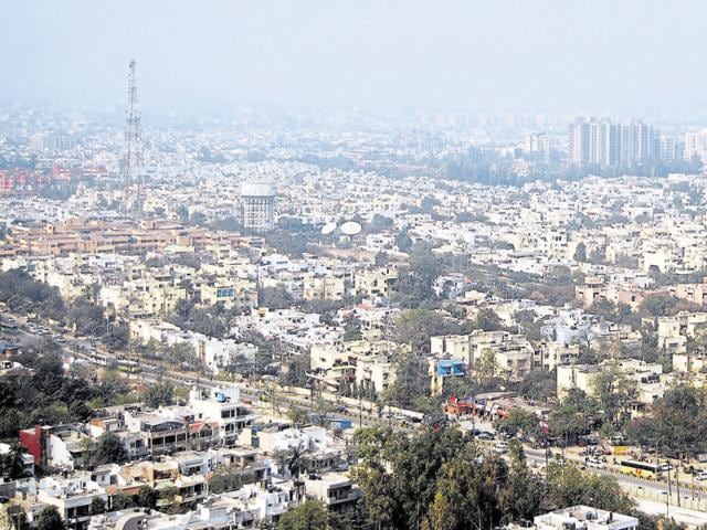 In the last six months, the Noida police has filed only 20 cases against developers.(HT file photo)