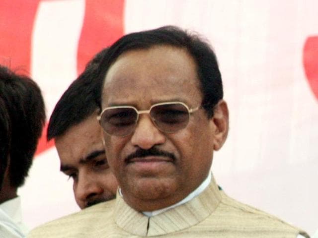 Congress candidate Kantilal Bhuria will file his nomination papers in Jhabua on November 3. (HT photo) Congress candidate Kantilal Bhuria will file his nomination papers in Jhabua on November 3. (HT photo)