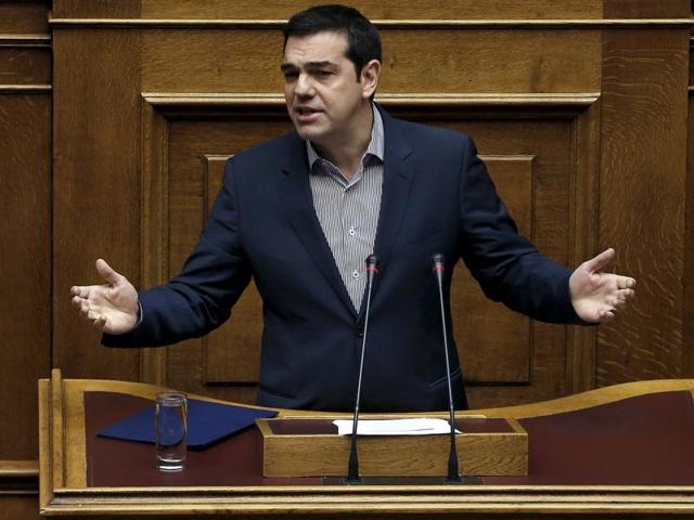 Greek Prime Minister Alexis Tsipras answers a question on migration, during the Prime Minister's Question Time at the parliament in Athens, Greece. Tsipras slammed on Friday the level of debate among European Union governments in dealing with the migrant crisis as 'sad' for a lack of cohesive action in dealing with the crisis. (REUTERS Photo) Greek Prime Minister Alexis Tsipras answers a question on migration, during the Prime Minister's Question Time at the parliament in Athens, Greece. Tsipras slammed on Friday the level of debate among European Union governments in dealing with the migrant crisis as 'sad' for a lack of cohesive action in dealing with the crisis. (REUTERS Photo)