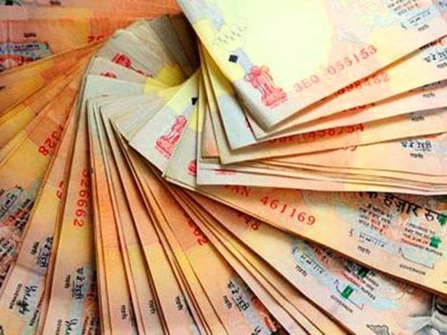 Four days after the CBI registered cases against a Kolkata- based company, it has emerged the RBI redflagged loans given to the firm seven months ago.(File Photo) Four days after the CBI registered cases against a Kolkata- based company, it has emerged the RBI redflagged loans given to the firm seven months ago.(File Photo)