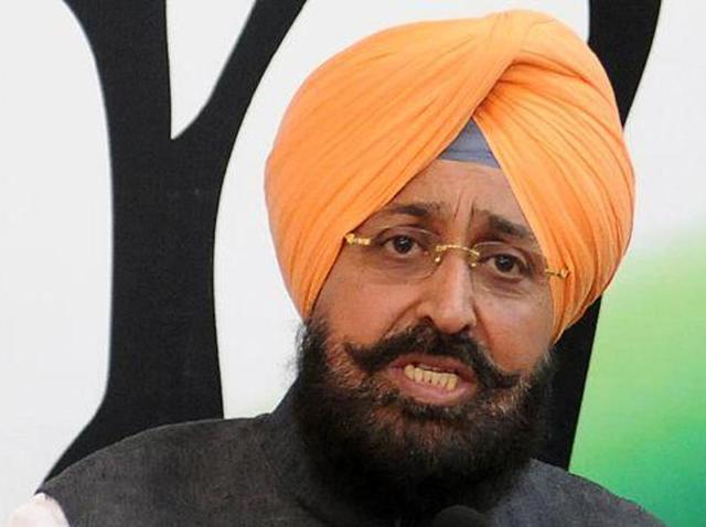Bajwa said Sukhbir was trying to give a false impression of a normal state by releasing the pictures of his playing cards at Badal village. (HT Photo) Bajwa said Sukhbir was trying to give a false impression of a normal state by releasing the pictures of his playing cards at Badal village. (HT Photo)