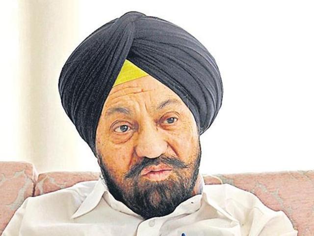 Balwant Singh Ramoowalia was sworn in as a cabinet minister at a function in Lucknow on Saturday morning. (HT Photo) Balwant Singh Ramoowalia was sworn in as a cabinet minister at a function in Lucknow on Saturday morning. (HT Photo)