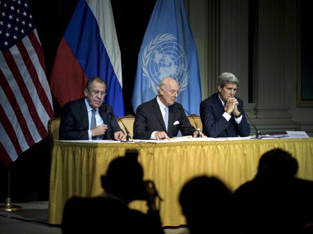 Russian foreign minister Sergei Lavrov, UN special envoy for Syria Staffan de Mistura and US secretary of state John Kerry hold a news conference at the Grand Hotel in Vienna. (REUTERS) Russian foreign minister Sergei Lavrov, UN special envoy for Syria Staffan de Mistura and US secretary of state John Kerry hold a news conference at the Grand Hotel in Vienna. (REUTERS)