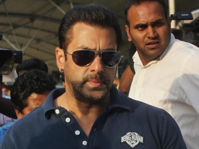 Salman Khan and Sonam Kapoor participate during a fashion show organised by by Gujarat State Khadi and village industries board and Fashion Design Council of India (FDCI) at Indian Institute of Management, Ahmedabad (IIM-A) on Oct 31, 2015. (IANS) Salman Khan and Sonam Kapoor participate during a fashion show organised by by Gujarat State Khadi and village industries board and Fashion Design Council of India (FDCI) at Indian Institute of Management, Ahmedabad (IIM-A) on Oct 31, 2015. (IANS)