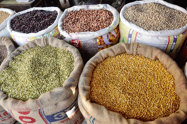 The government has hiked the minimum support price for pulses to encourage farmers to grow more pulses. (Sakib Ali/ HT Photo) The government has hiked the minimum support price for pulses to encourage farmers to grow more pulses. (Sakib Ali/ HT Photo)