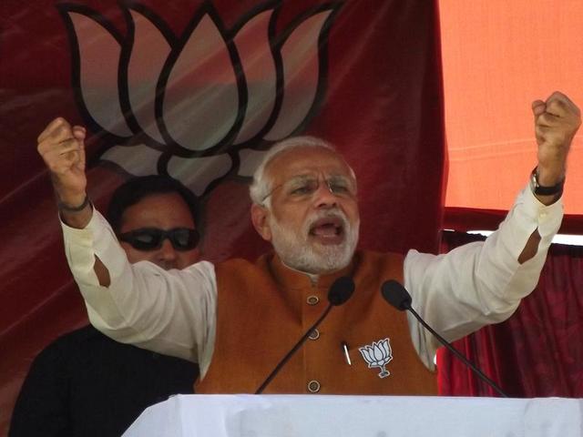 Prime Minister Narendra Modi during an election rally at Madhubani in Bihar.(HT Photo)