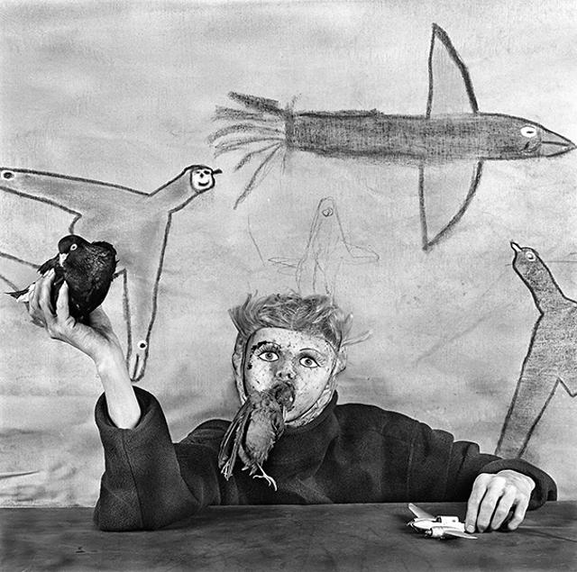 ‘Take Off’ (2012) from the series, Asylum of the Birds. (Roger Ballen and PHOTOINK) ‘Take Off’ (2012) from the series, Asylum of the Birds. (Roger Ballen and PHOTOINK)