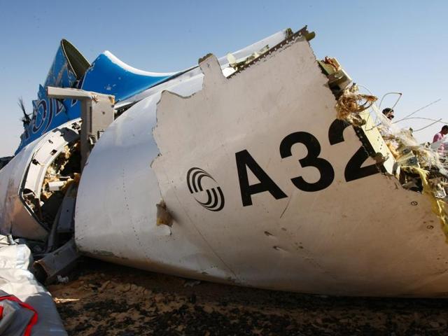 A handout picture taken on November 1, 2015 and released on November 3, 2015 by Russia's emergency ministry shows the wreckage of a A321 Russian airliner in Wadi al-Zolomat, a mountainous area of Egypt's Sinai Peninsula. (AFP Photo / Russia’s emergency ministry / Maxim Grigoryev) A handout picture taken on November 1, 2015 and released on November 3, 2015 by Russia's emergency ministry shows the wreckage of a A321 Russian airliner in Wadi al-Zolomat, a mountainous area of Egypt's Sinai Peninsula. (AFP Photo / Russia’s emergency ministry / Maxim Grigoryev)