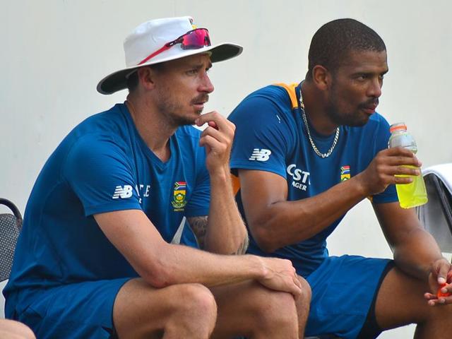 Dale Steyn (left) and  Vernon Philander during a practice session at the PCA Stadium in Mohali on Monday.  (Gurpreet Singh/HT) 