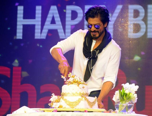 Shah Rukh Khan has a birthday resolution to impress fans | Bollywood -  Hindustan Times