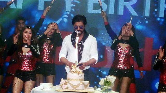 Shah Rukh Khan celebrates his 50th birthday in Mumbai, on Nov 2, 2015. (IANS) Shah Rukh Khan celebrates his 50th birthday in Mumbai, on Nov 2, 2015. (IANS)