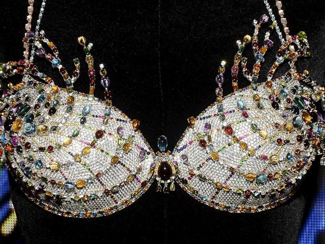 The bra dazzles with over 6,500 precious gems of diamonds, blue topaz, yellow sapphires and pink quartz all set in 18-karat gold. (REUTERS) The bra dazzles with over 6,500 precious gems of diamonds, blue topaz, yellow sapphires and pink quartz all set in 18-karat gold. (REUTERS)