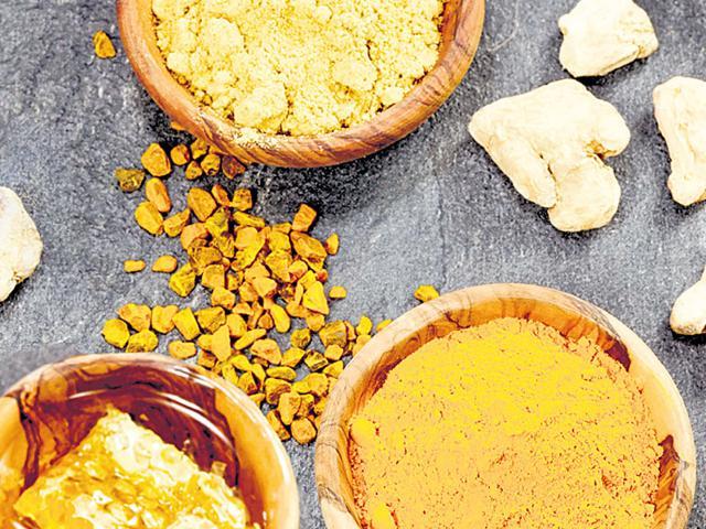 Natural remedies can help you control oil skin, especially on your T Zone. (ISTOCK) Natural remedies can help you control oil skin, especially on your T Zone. (ISTOCK)