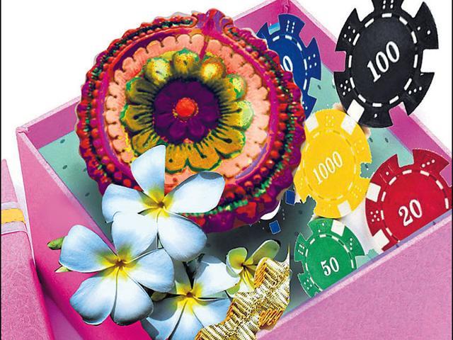 Let charm lace your gifts this Diwali. (IMAGESBAZAAR) Let charm lace your gifts this Diwali. (IMAGESBAZAAR)