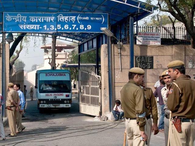 The country’s largest prison, Tihar, is all set to start a virtual ‘mulakat’ (meeting) system where prisoners will be able to talk with their friends and relatives from the jail premises via video conferencing.(HT File Photo) The country’s largest prison, Tihar, is all set to start a virtual ‘mulakat’ (meeting) system where prisoners will be able to talk with their friends and relatives from the jail premises via video conferencing.(HT File Photo)
