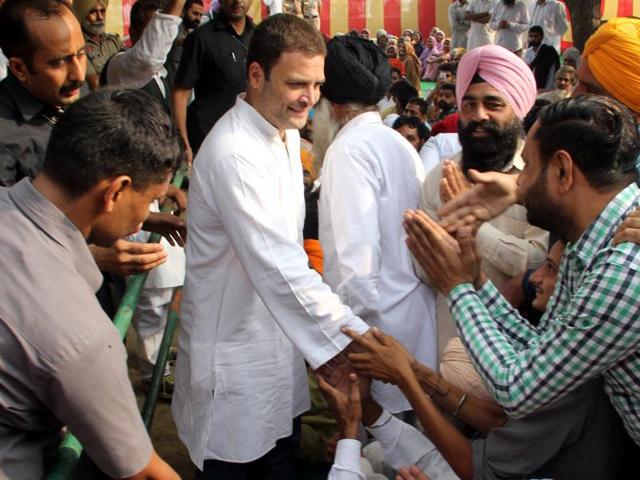 The visit also underscored a thaw in Amarinder-Rahul ties after their two meetings in October, apparently seeking Bajwa’s ouster. (Sanjeev Kumar/HT) The visit also underscored a thaw in Amarinder-Rahul ties after their two meetings in October, apparently seeking Bajwa’s ouster. (Sanjeev Kumar/HT)