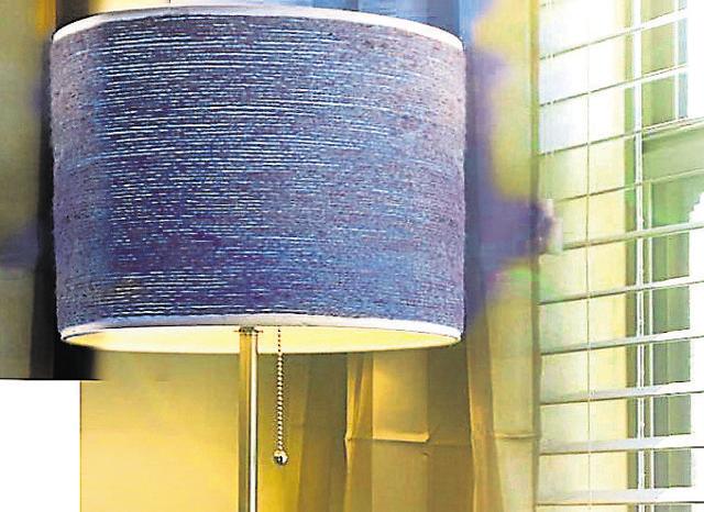 Rustic lampshade for your lobby. (IMAGESBAZAAR) Rustic lampshade for your lobby. (IMAGESBAZAAR)