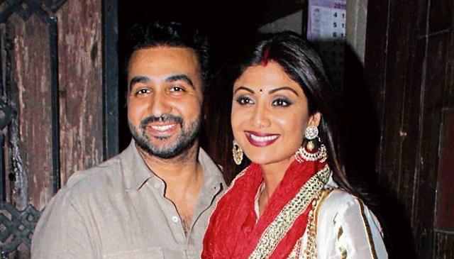 The couple threw a housewarming cum elaborate Diwali bash in 2010 which was a huge hit with the guests. The couple threw a housewarming cum elaborate Diwali bash in 2010 which was a huge hit with the guests.