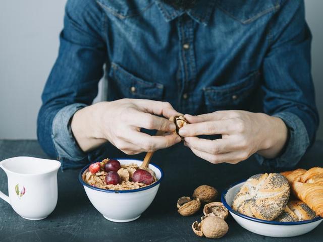 Walnuts provide key nutrients that may be essential in male reproductive health.(Shutterstock)