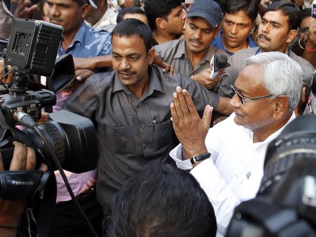 RJD chief Lalu Prasad and Bihar chief minister Nitish Kumar celebrate after Grand Alliance’s victory in the Bihar elections. (Arun Sharma/HT Photo) RJD chief Lalu Prasad and Bihar chief minister Nitish Kumar celebrate after Grand Alliance’s victory in the Bihar elections. (Arun Sharma/HT Photo)