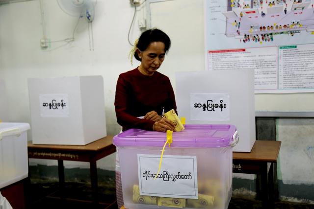 Myanmar pro-democracy leader Aung San Suu Kyi casts her ballot during general elections in Yangon. (REUTERS) Myanmar pro-democracy leader Aung San Suu Kyi casts her ballot during general elections in Yangon. (REUTERS)