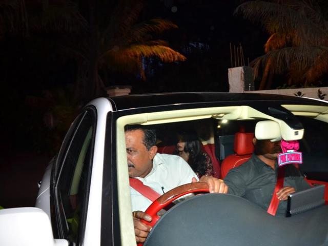 Aishwarya Rai Bachchan arrives to attend Akshay Kumar`s Diwali party in Mumbai on Nov 9, 2015. (IANS) Aishwarya Rai Bachchan arrives to attend Akshay Kumar`s Diwali party in Mumbai on Nov 9, 2015. (IANS)