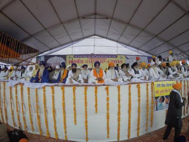 The move comes in wake of the radical Sarbat Khalsa held on Tuesday where Sikh hardliners reiterated the demand for Khalistan while “appointing” militant Jagtar Singh Hawara as the jathedar of the Akal Takht.(HT Photo) The move comes in wake of the radical Sarbat Khalsa held on Tuesday where Sikh hardliners reiterated the demand for Khalistan while “appointing” militant Jagtar Singh Hawara as the jathedar of the Akal Takht.(HT Photo)