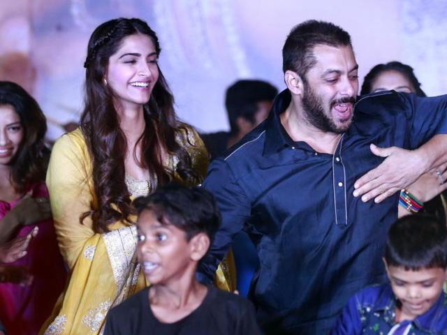 Salman Khan and Sonam Kapoor also danced with the kids from Dharavi slum during a promotional event for Prem Ratan Dhan Payo in Mumbai, on Wednesday, Nov. 11, 2015. (AP)