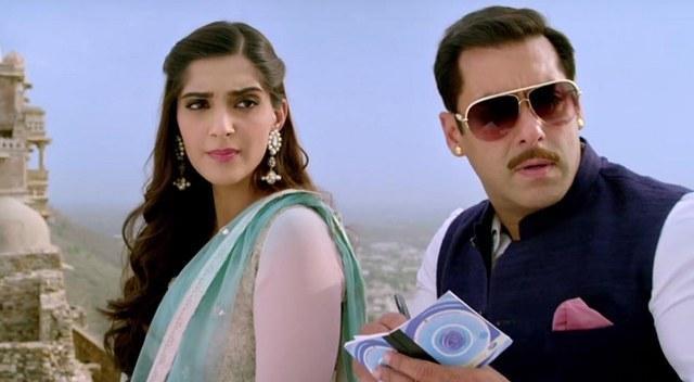 Sonam Kapoor and Salman Khan in a still from Prem Ratan Dhan Payo. (YOUTUBE GRAB)