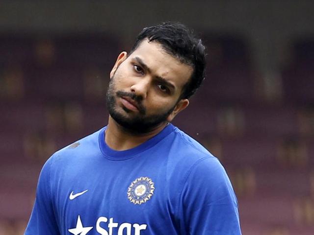Rohit Sharma practices at M Chinnaswamy stadium, in Bengaluru, Karnataka. (Ajay Aggarwal/ HT Photo)