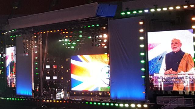 PM Modi speaks at Britain’s biggest stadium, packed with around 60,000 people. (Prasun Sonwalkar/ HT Photo) PM Modi speaks at Britain’s biggest stadium, packed with around 60,000 people. (Prasun Sonwalkar/ HT Photo)