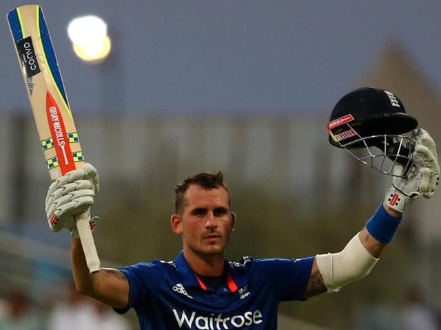 England's Alex Hales (L) with a fist pump to celebrate his century while running between the wickets during the second ODI against Pakistan in Abu Dhabi on November 13, 2015. (AFP Photo) England's Alex Hales (L) with a fist pump to celebrate his century while running between the wickets during the second ODI against Pakistan in Abu Dhabi on November 13, 2015. (AFP Photo)