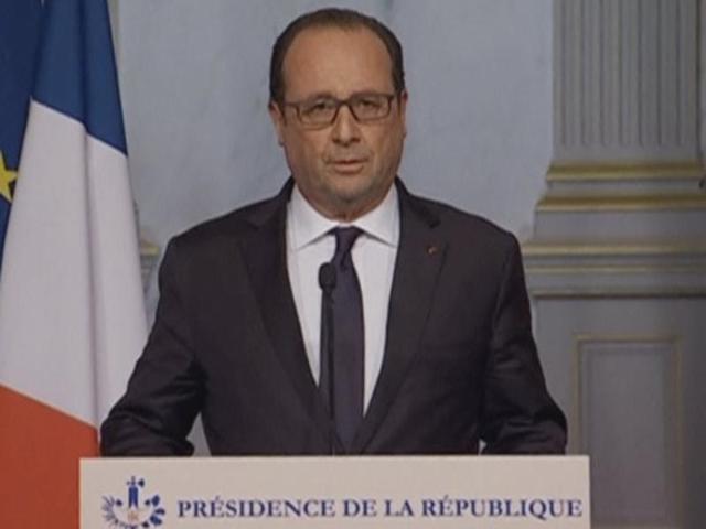 French President Francois Hollande makes a statement on television following attacks in Paris.(Reuters)