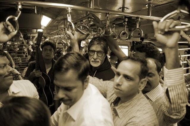 Amitabh shared pics from his stint inside a Mumbai local train. (Twitter/AmitabhBachchan) Amitabh shared pics from his stint inside a Mumbai local train. (Twitter/AmitabhBachchan)