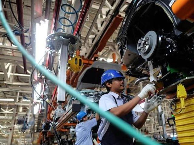 The chief secretary asked all departments to benchmark the delivery timeline against the best of the industrial states to bring investors to Punjab. (HT Photo) The chief secretary asked all departments to benchmark the delivery timeline against the best of the industrial states to bring investors to Punjab. (HT Photo)