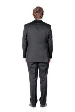 Double vents give easier access to trouser ­pockets. (ISTOCK)