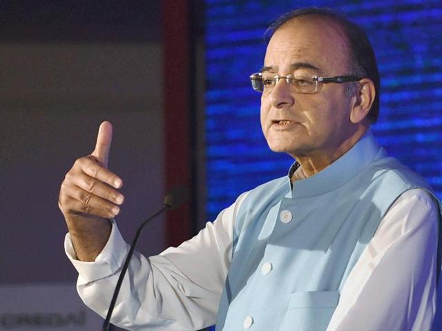 File photo of finance minister Arun Jaitley addressing a conference in Mumbai.(PTI Photo)
