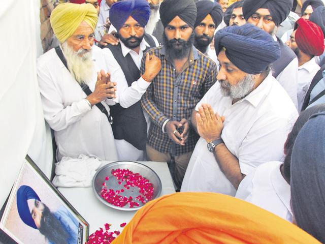 In a press release issued later, Sukhbir announced government jobs for one member each of the two families, besides a community centre to be built at Sarawan village in memory of Gurjeet Singh. (HT Photo) In a press release issued later, Sukhbir announced government jobs for one member each of the two families, besides a community centre to be built at Sarawan village in memory of Gurjeet Singh. (HT Photo)