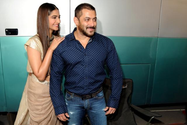 Sonam Kapoor and Salman Khan attend a promotional event for Prem Ratan Dhan Payo in Mumbai on November 16, 2015. (AFP) Sonam Kapoor and Salman Khan attend a promotional event for Prem Ratan Dhan Payo in Mumbai on November 16, 2015. (AFP)