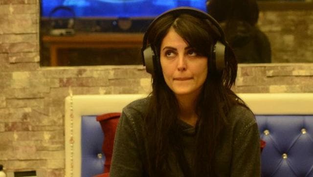 Mandana inside the secret room in Bigg Boss 9 house. (COLORS) Mandana inside the secret room in Bigg Boss 9 house. (COLORS)