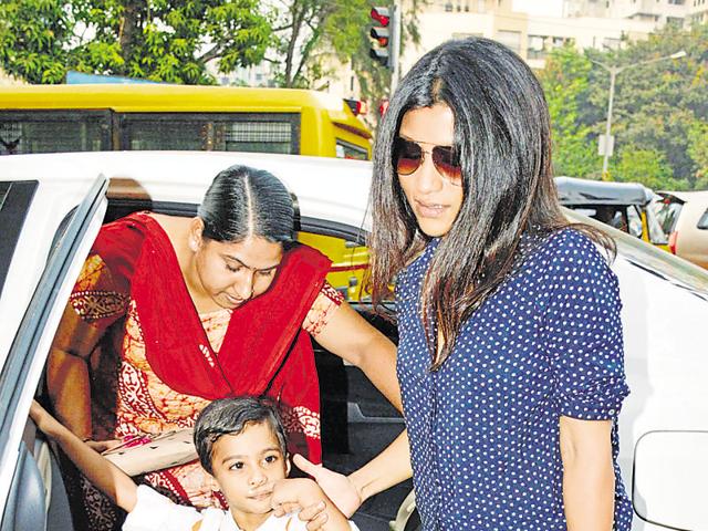 Konkona Sensharma arrives with her son, Haroon. (Photo: Yogen Shah) 