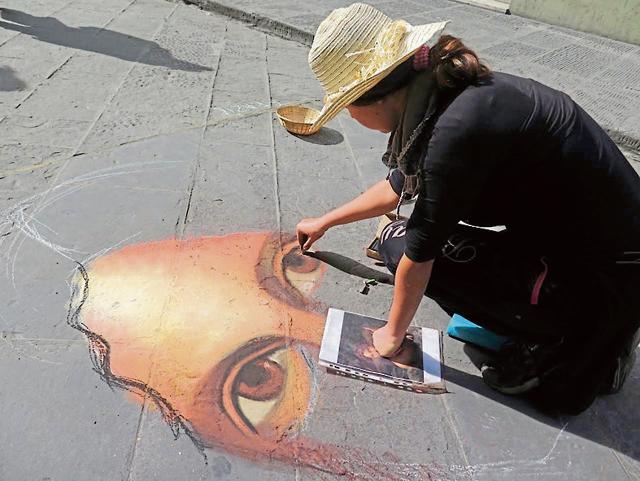Pavement art in Florence. Pavement art in Florence.