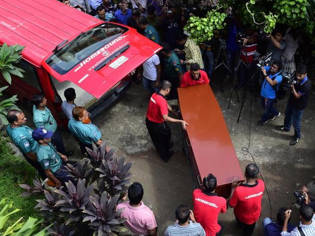 This file photo taken on October 14, 2015 shows workers carrying the coffin containing Italian citizen Cesare Tavella, who was shot to death on September 28 by unidentified assailants, from the morgue at the Dhaka Medical College in Dhaka. (AFP) This file photo taken on October 14, 2015 shows workers carrying the coffin containing Italian citizen Cesare Tavella, who was shot to death on September 28 by unidentified assailants, from the morgue at the Dhaka Medical College in Dhaka. (AFP)