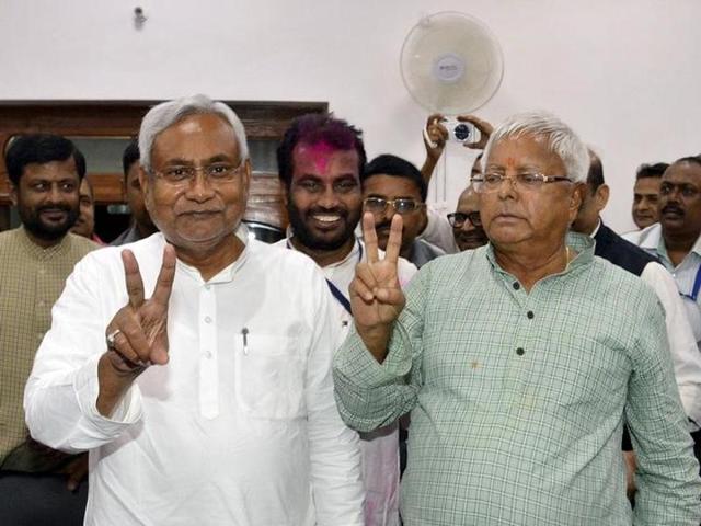 Nitish Kumar greets his supporters after winning the Bihar elections India on November 8. (Ajay Aggarwal/ HT photo) Nitish Kumar greets his supporters after winning the Bihar elections India on November 8. (Ajay Aggarwal/ HT photo)