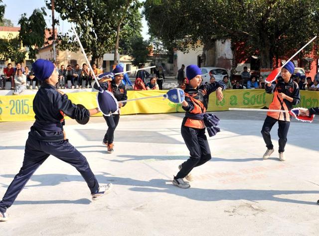 Gatka goes national, Sikh martial art finds takers beyond Punjab ...