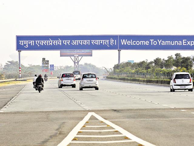 Officials said the expressway operator is likely to face action if road safety guidelines were not found to be in place. (HT File Photo)