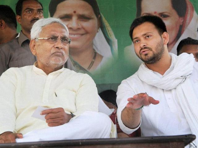 Nitish Kumar to have 28 ministers, Lalu’s son Tejashwi could be dy CM